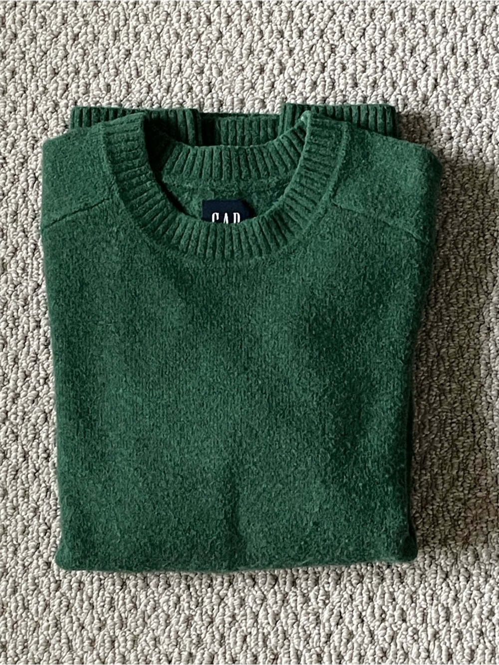 GAP recycled shaggy crewneck sweater, size small, good condition!